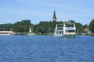 Boddenfahrt mit dem Fahrgastschiff